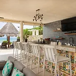 Elements Penthouse 6 Condo